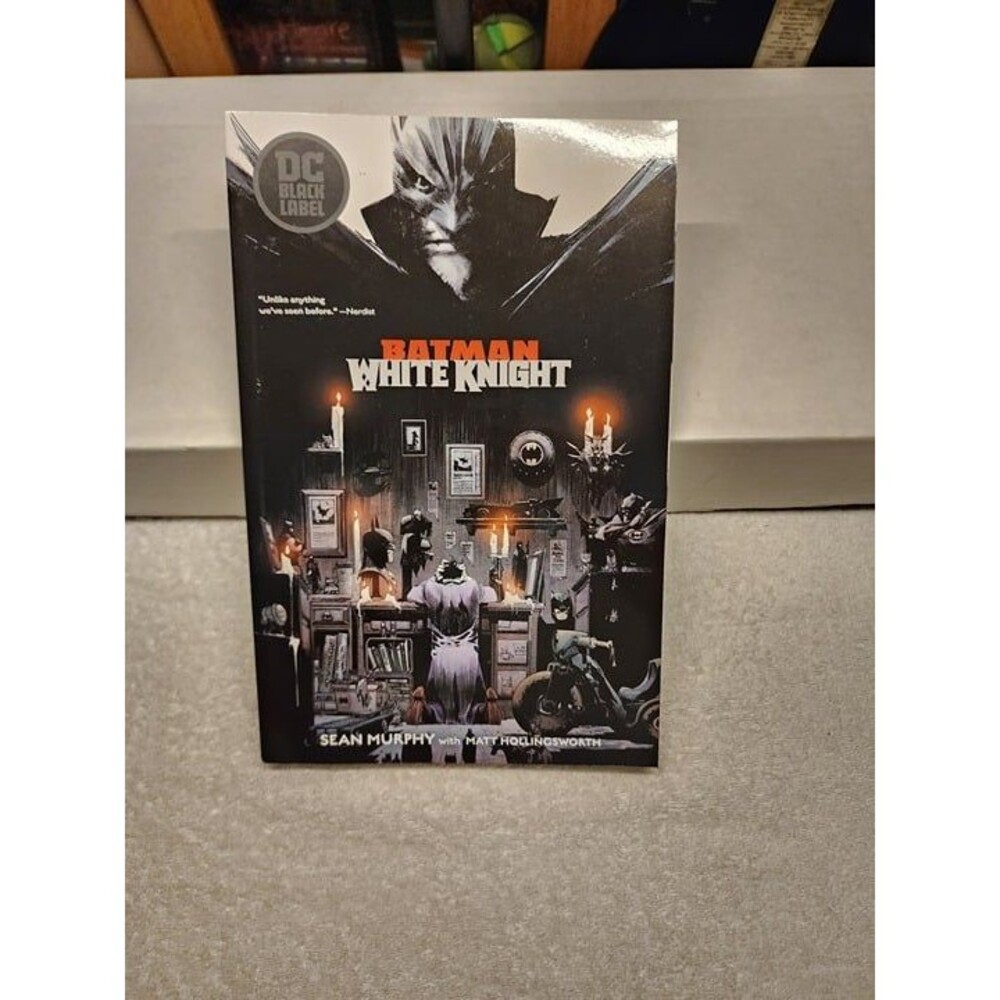 Batman White Knight Tp